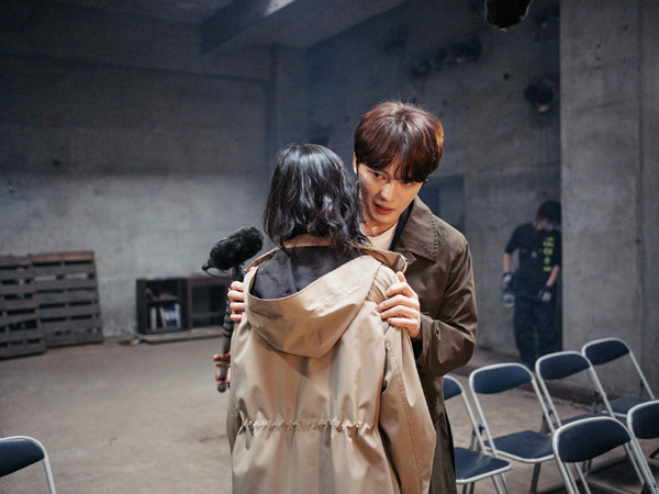 『神社　悪魔のささやき』(C) 2025, MYSTERY PICTURES, ALL RIGHTS RESERVED.