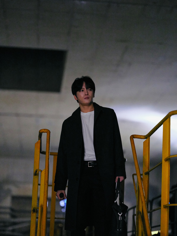 『神社　悪魔のささやき』(C) 2025, MYSTERY PICTURES, ALL RIGHTS RESERVED.