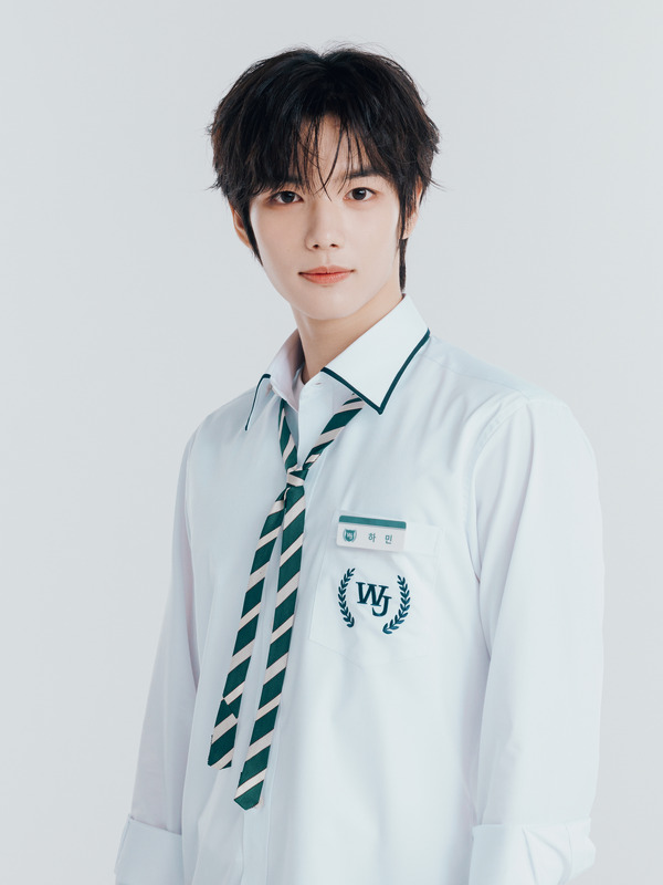 ハミン (HAMIN): 19歳（2006.08.05生）、韓国出身、O型、ENFJ (C) 2026 SM ENTERTAINMENT & eggiscoming CO., Ltd. ALL RIGHTS RESERVED.