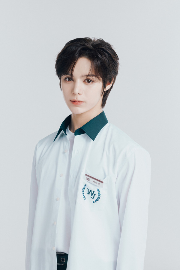 ジャスティン (JUSTIN): 20歳（2006.01.27生）、日本出身、O型、ESFP (C) 2026 SM ENTERTAINMENT & eggiscoming CO., Ltd. ALL RIGHTS RESERVED.