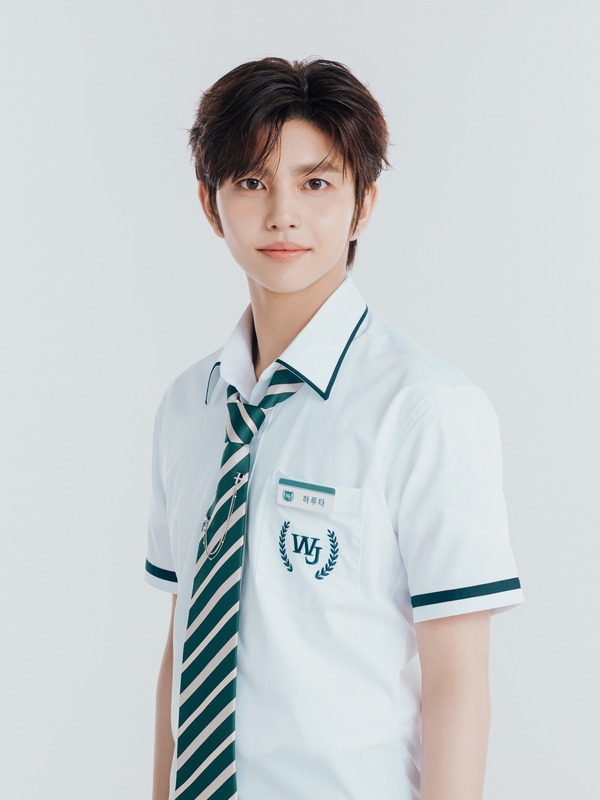 ハルタ (HARUTA): 19歳（2006.03.05生）、日本出身、A型、ESFP (C) 2026 SM ENTERTAINMENT & eggiscoming CO., Ltd. ALL RIGHTS RESERVED.