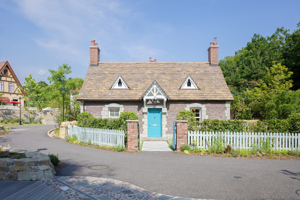 魔女の谷「魔女の家」© Studio Ghibli