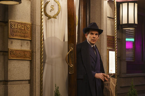 『ブルームーン』© 2025 FUNNY VALENTINE, LLC ALL RIGHTS RESERVED.