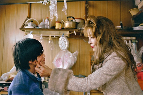 『しびれ』©2025「しびれ」製作委員会