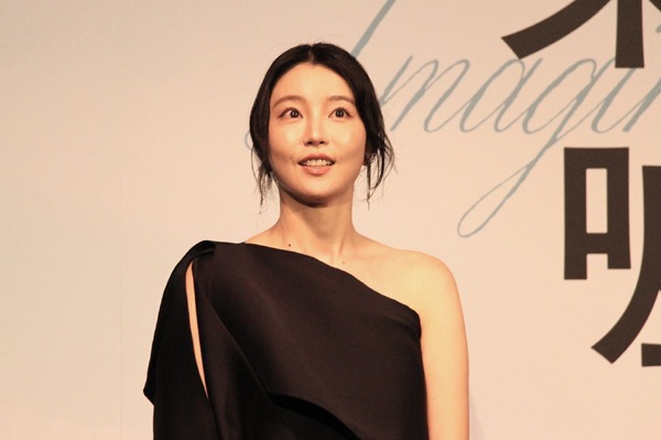 向里祐香『架空の犬と嘘をつく猫』初日舞台挨拶