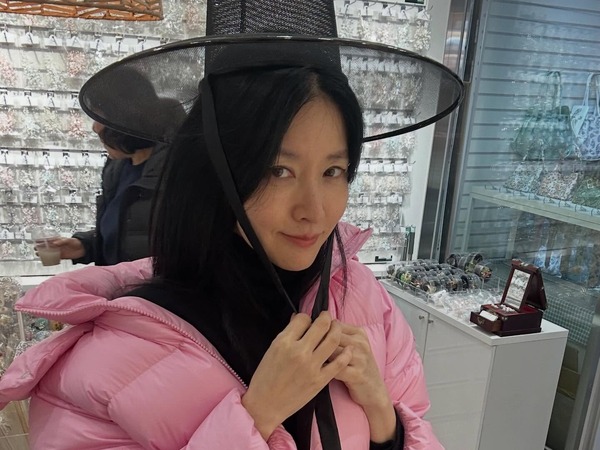 イ・ヨンエが伝統市場で“爆買い”？気さくな交流＆お茶目な一面にほっこり【PHOTO】