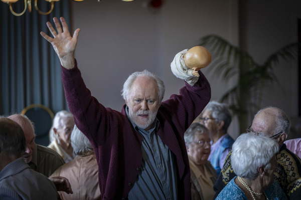 『ジェニー・ペンはご機嫌ななめ』©2024 Hyenas Rule Ltd　