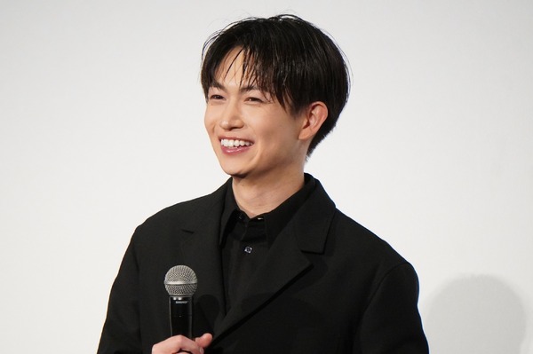 綱啓永『教場 Requiem』初日舞台挨拶