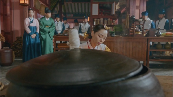 「哲仁王后～俺がクイーン!?～」