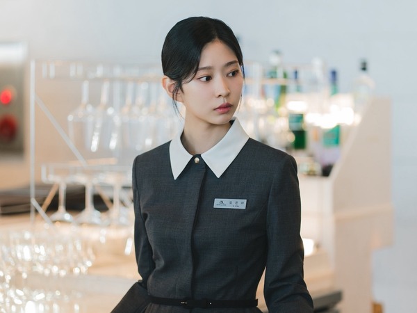 キム・ミンジュが純粋な情熱で描く初恋ヒロイン像。初の主演作『愛の光』への熱い思い