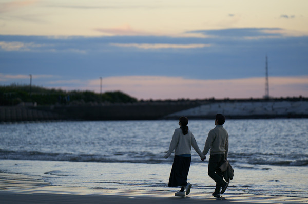 『人はなぜラブレターを書くのか』©2026 映画「人はなぜラブレターを書くのか」製作委員会