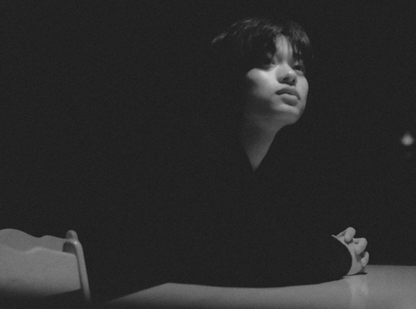 『青い鳥』公式写真集　Ⓒ2026 TOHO CO., LTD.　