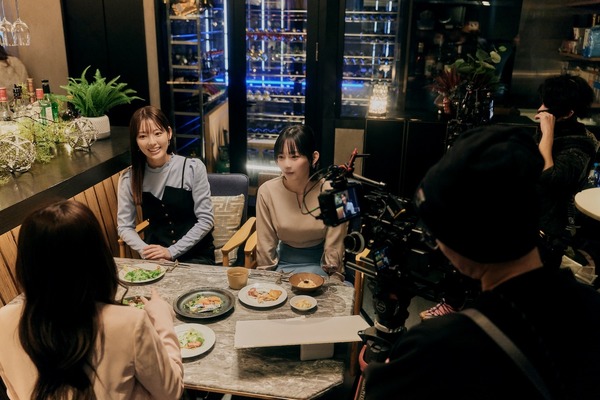 「バッドチョイス・グッドラブ」（C）AbemaTV, Inc.