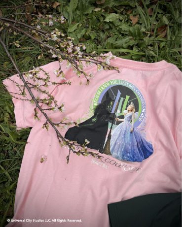 アクリルキーホルダー付 WICKEDコラボTシャツ (Q11125)