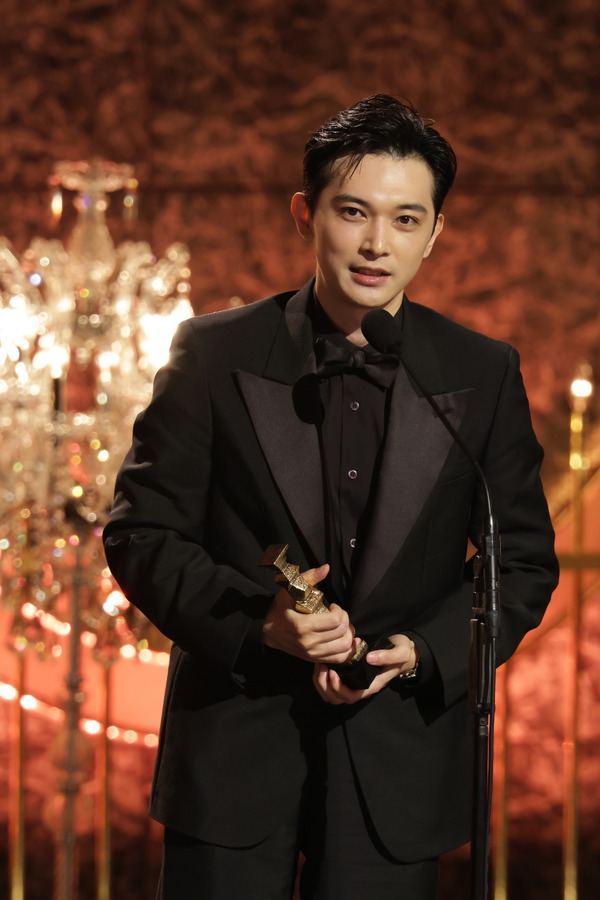 第49回日本アカデミー賞 ©日本アカデミー賞協会