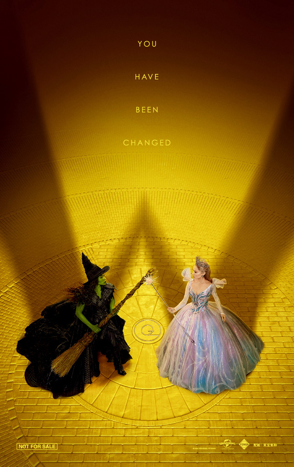 第1弾入場者特典：数量限定＜スペシャルステッカー＞『ウィキッド 永遠の約束』© Universal Studios. All Rights Reserved.