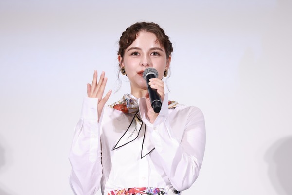 『パリに咲くエトワール』©「パリに咲くエトワール」製作委員会