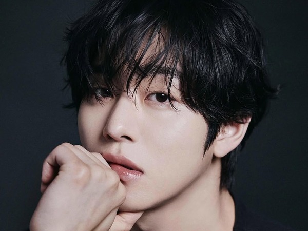 アン・ヒョソプが“シェフ役”に挑戦！料理サバイバルを描く新作ドラマが豪華キャスト決定