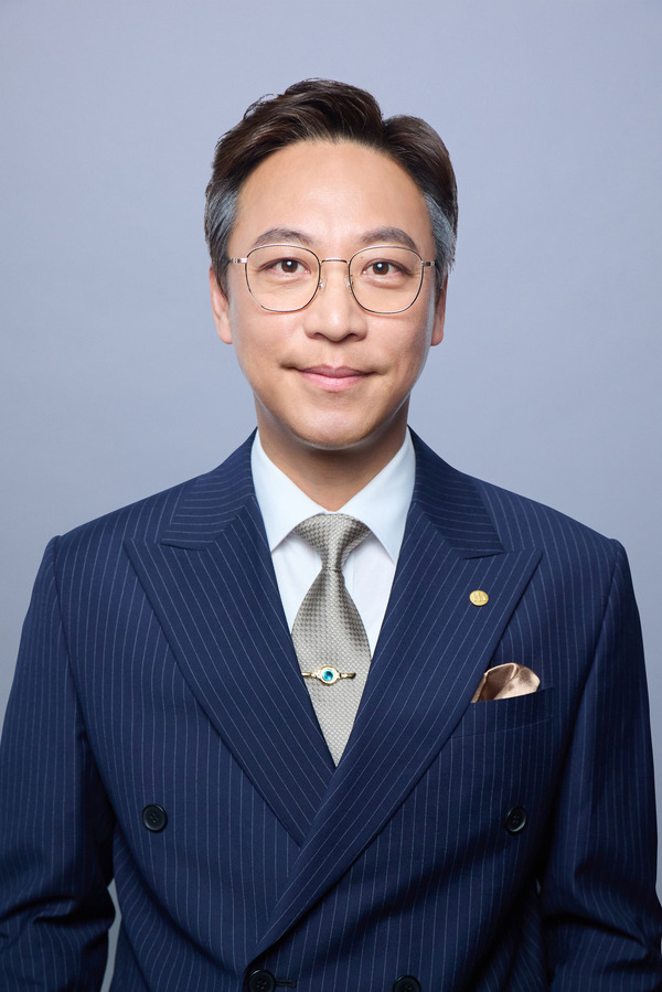 「10回切って倒れない木はない」ジョンフン（オ・マンソク）