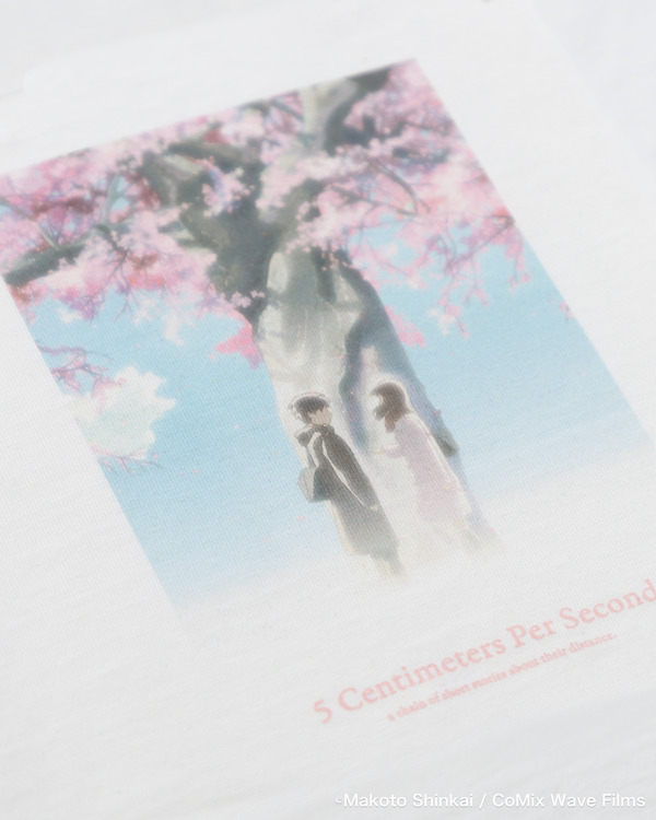 『秒速5センチメートル』×  FCW 桜花抄T　■価格：¥7,700（税込) ■サイズ：M / L / XL / XXL