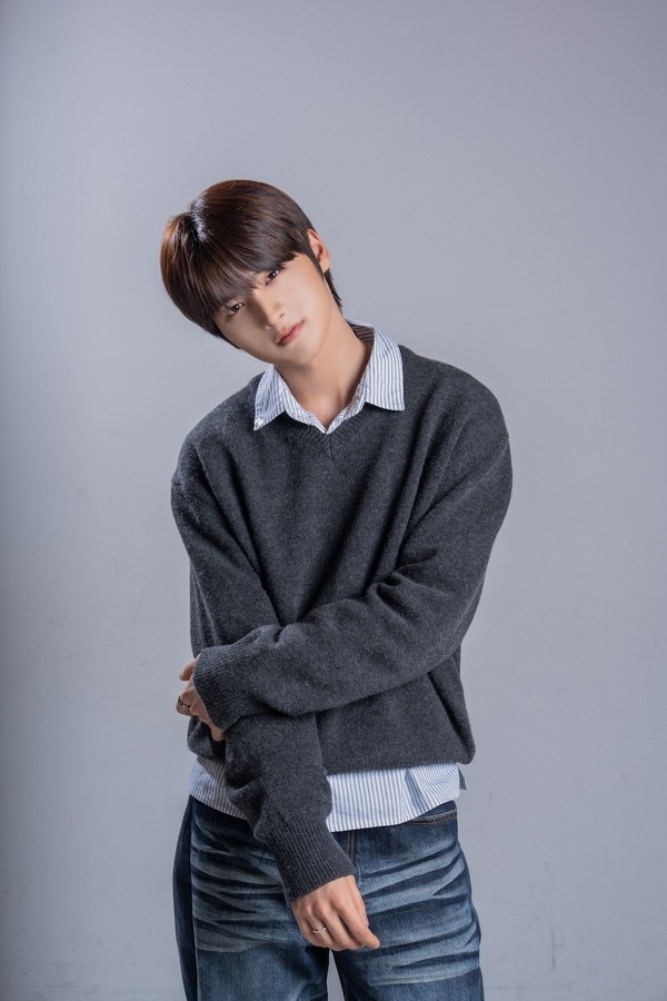 ユン「祝！日本デビュー 第５世代ルーキーNOWZの魅力を徹底解剖 in ABEMA」©CUBE ENTERTAINMENT INC.