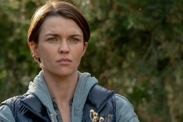 『ダーティ・エンジェルズ』© 2024 DIRTY ANGELS PRODUCTIONS, INC.