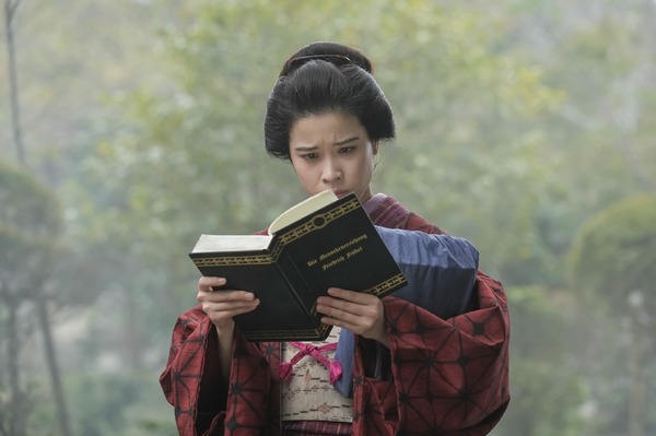 「ばけばけ」スピンオフ　第1夜「オサワ、スイーッチョン。」前編©NHK