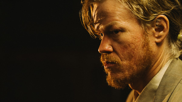 『ブゴニア』© 2025 Universal Studios. All Rights Reserved.