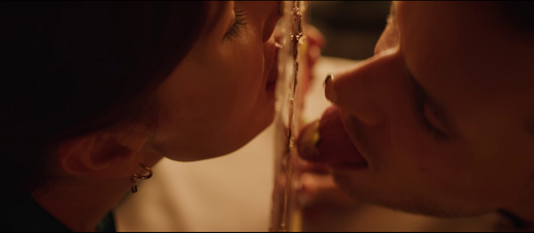 『ひとりの晩餐』（オーストラリア）