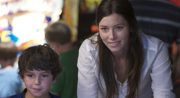 『スマイル、アゲイン』 -(C) 2011 PLAYING PRODUCTION INC.