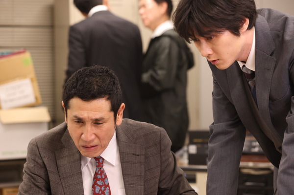 「月夜行路 」1話©日本テレビ