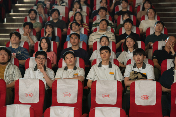 『君と僕の5分』© 2025, GOZIP STUDIO & AMOROSO FILM, All rights reserved.