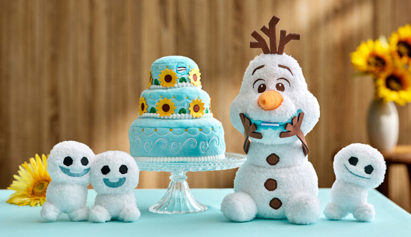 ぬいぐるみセット＜スノーギース＞　ぬいぐるみ＜オラフ＞© Disney