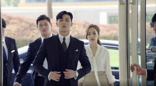 「キム秘書はいったい、なぜ？」