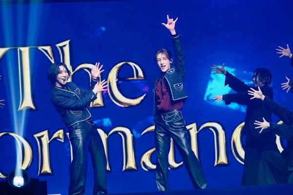 ROIROM　撮影：田中聖太郎写真事務所