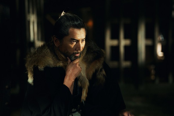 『黒牢城』 (C)米澤穂信/KADOKAWA　(C)2026映画「黒牢城」製作委員会