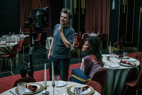 『ゼイ・ウィル・キル・ユー』メイキング©2026 Warner Bros. Ent. All rights reserved