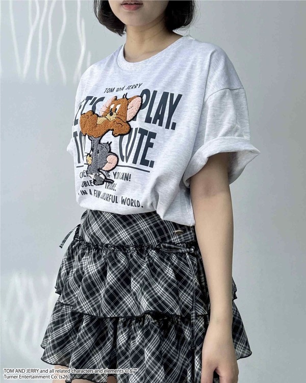 アクリルキーホルダー付　トムとジェリーTシャツ　￥2,450（税込価格 ￥2,695)