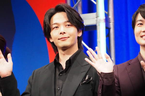 中村倫也『君のクイズ』完成披露試写会