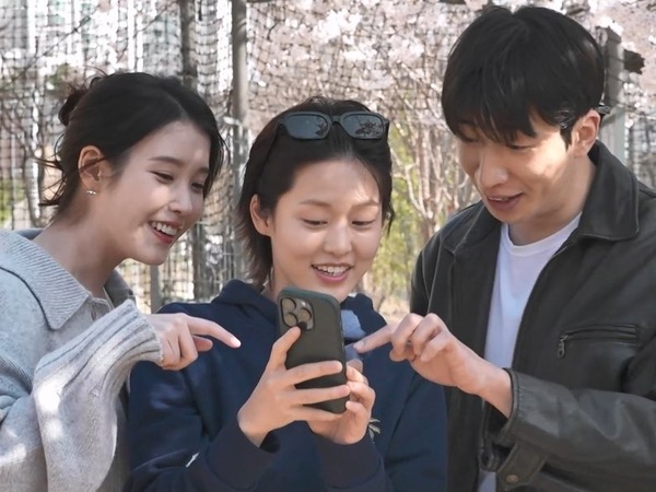 『21世紀の大君夫人』の仲良しトリオが登場！“毎週会ってる”3人の飾らない素顔