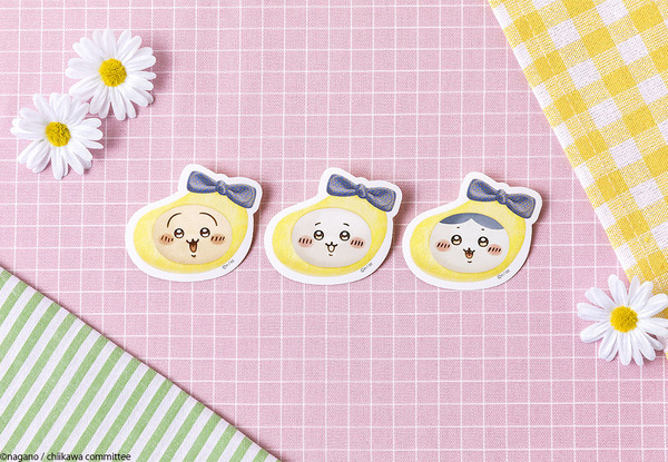 「ちいかわバナナプリンケーキ」8個入パッケージにはオリジナルステッカー