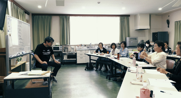 『心耳～耳を澄まさぬ表現者たち』(C)2025社会福祉法人トット基金