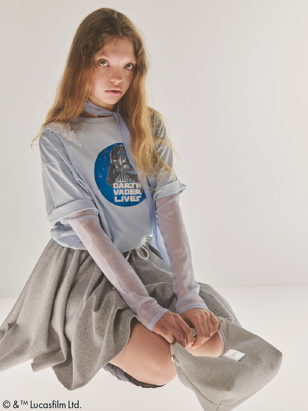 【STAR WARS™】グラフィックプリントレースTシャツ