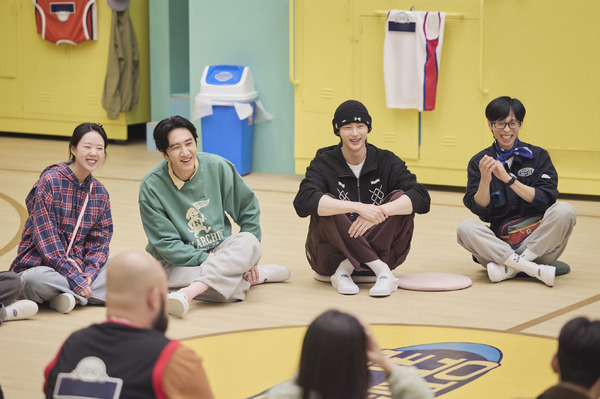 Netflixリアリティ「ユ・ジェソクの集まれ!破天荒ハウス」COMING SOON