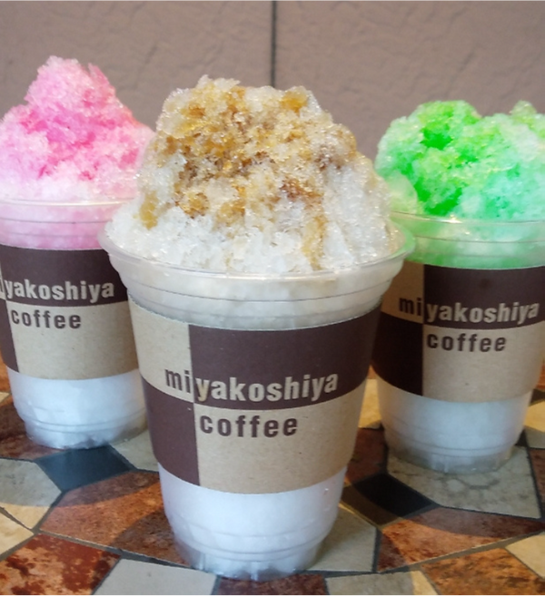 〈センタープラザ B1〉宮越屋珈琲／かき氷 700円