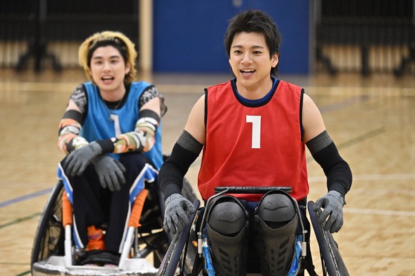 「かわいい」「今後が楽しみ」玉森裕太“昊”と堤真一”伍鉄”親子に喜びの声上がる…「GIFT」第6話