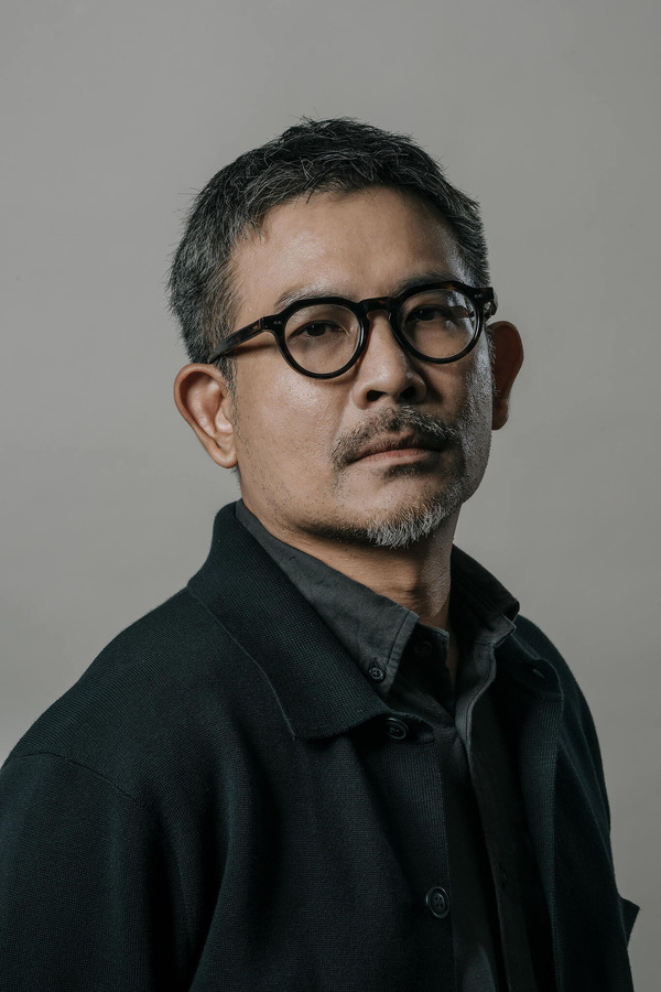 シッティシリー・モンコンシリー監督