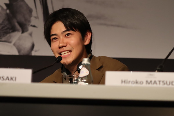 カンヌ国際映画祭 記者会見『急に具合が悪くなる』