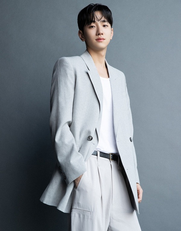 ナム・ユンス（C）AGENCY GARTEN