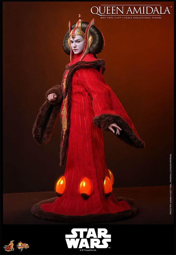 1/6スケールフィギュア　アミダラ女王 © & ™ Lucasfilm Ltd.